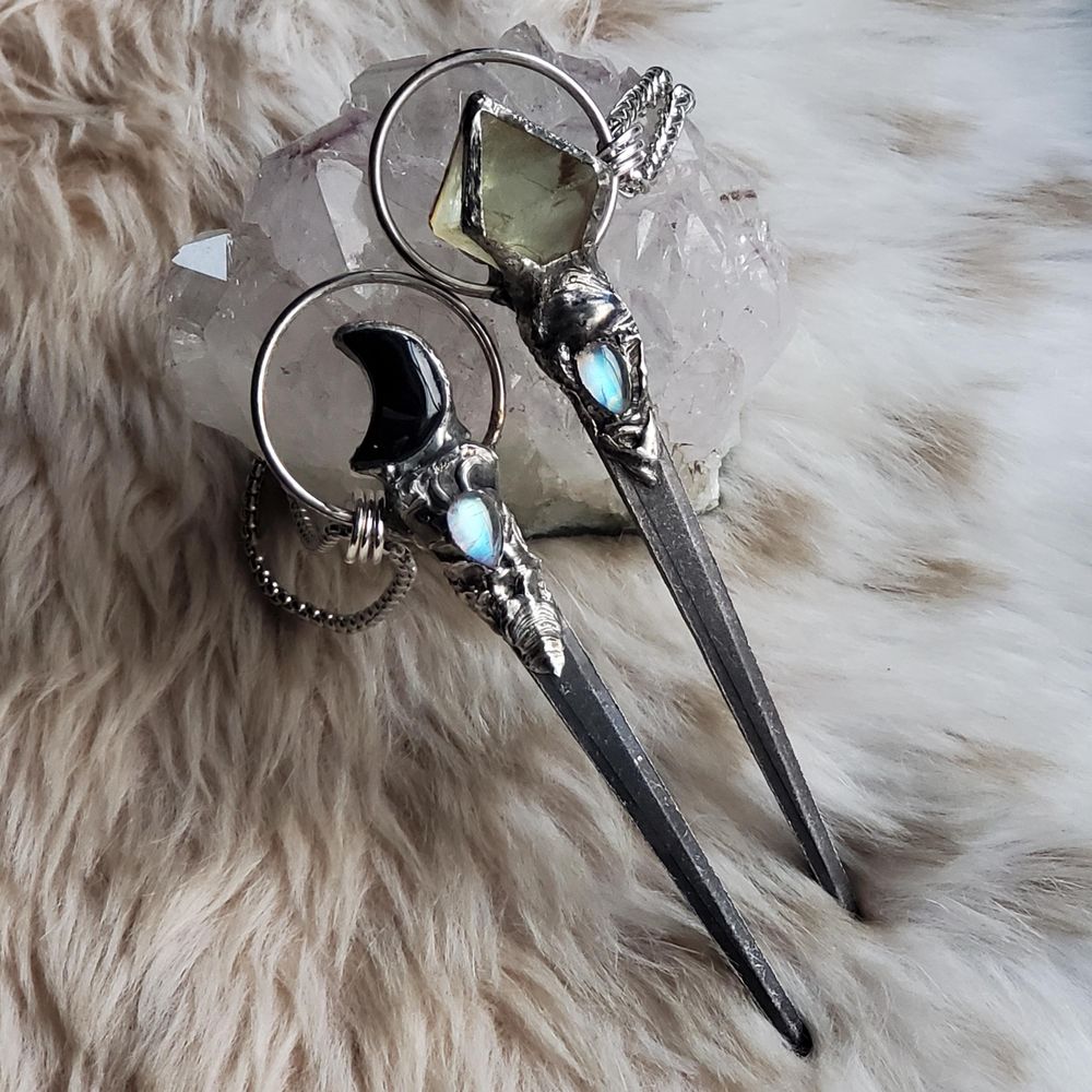 Coffin Nail Sceptres