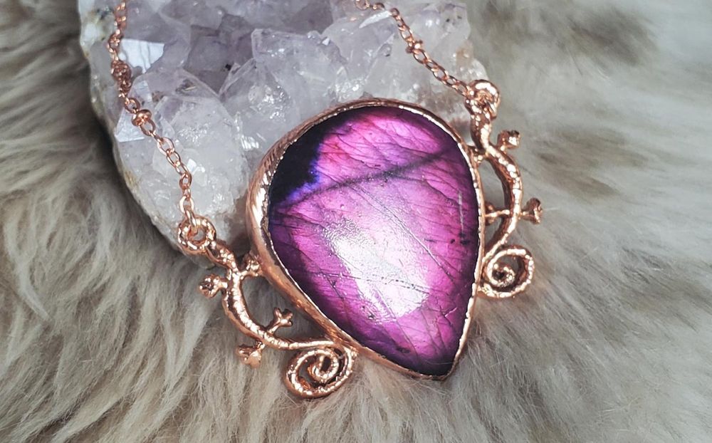 Newtling Treated Labradorite Copper Electroformed Necklace 
