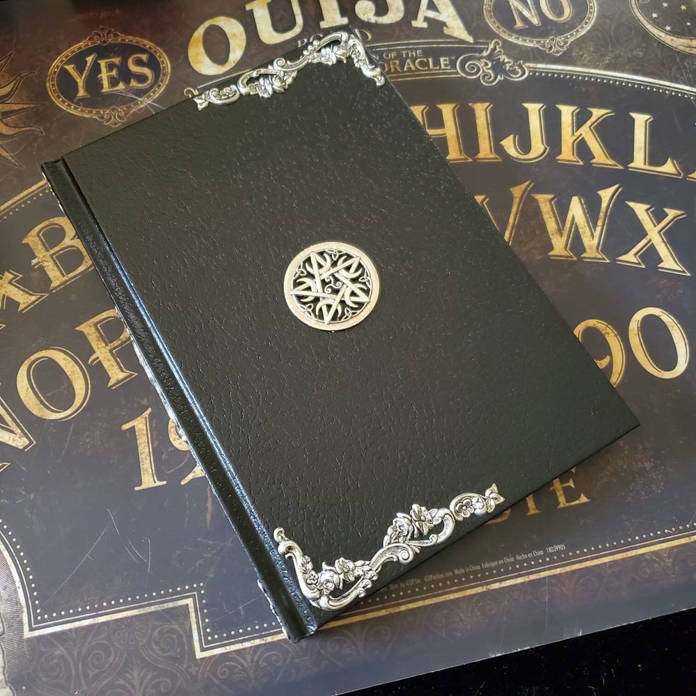 Book of Shadows and Magick - Medium