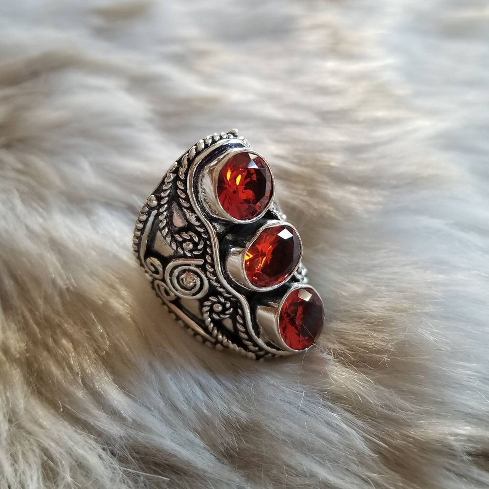 Goddess Ring - size 6.75